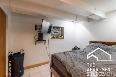 Main picture of 1416 W Lill Ave