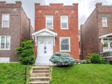Main picture of 3422 S Compton Ave