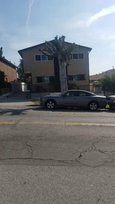 Main picture of 634 E Hyde Park Blvd