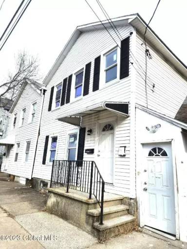 Main picture of 404 8th St