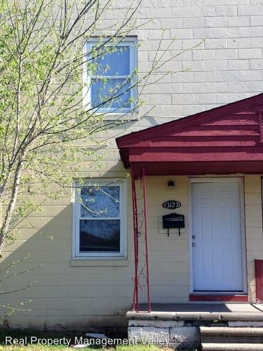 Main picture of 1312 Moore Ave