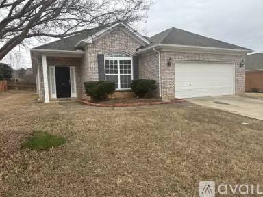 Main picture of 101 Brentmoor Pl