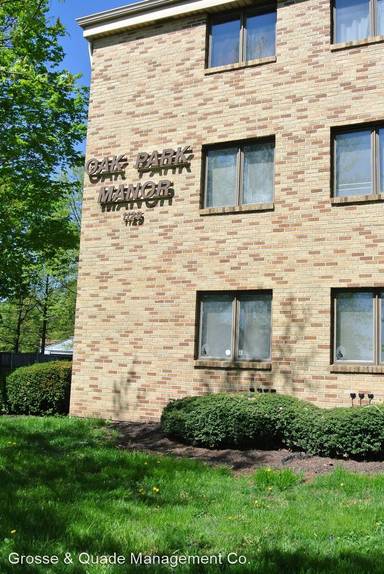Main picture of 1129 W Main St