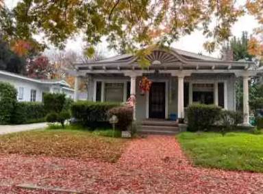 Main picture of 229 W Morris Ave