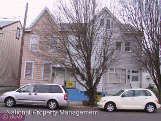 Main picture of 7 Howell St