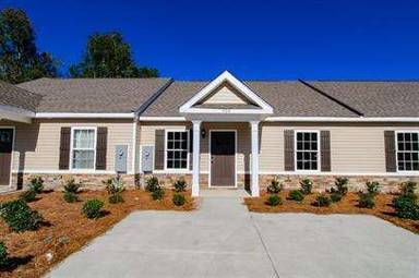 Main picture of 418-420 Andover Dr