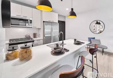 Main picture of Triangle Square Apartments