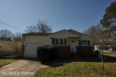 Main picture of 2700 Halsey St