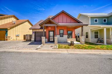 Main picture of 510 Mueller St.