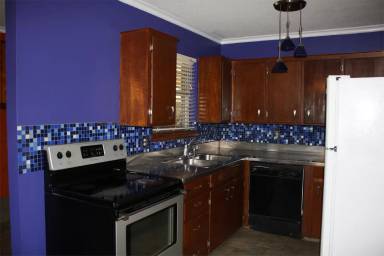 Main picture of 2207 Cottonwood Pl