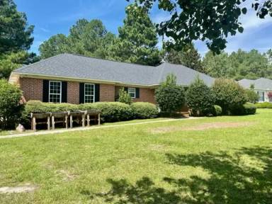 Main picture of 2005 Parkway Place Dr