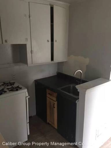 Main picture of 128 Lafayette St