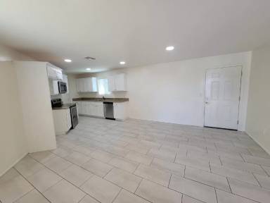 Main picture of 5903 S Calle Sueno Hermosa