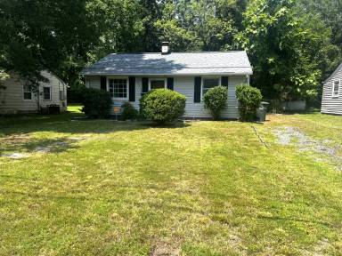 Main picture of 1311 Joyce St