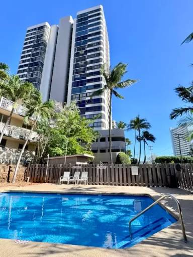 Main picture of King's Gate Condominium