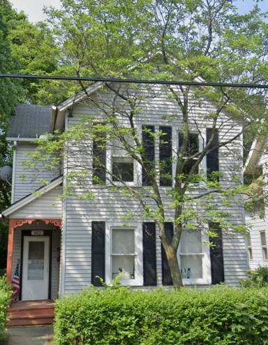 Main picture of 1432 E 52nd St