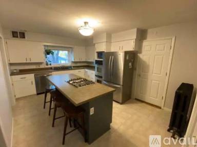 Main picture of 109 E South Ave