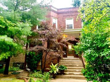Main picture of 2037 W Estes Ave