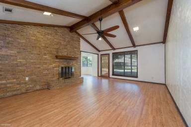 Main picture of 2805 Normand Dr