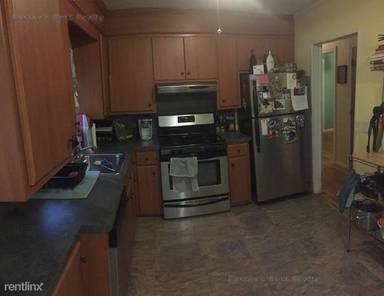 Main picture of 9 Monastery Rd