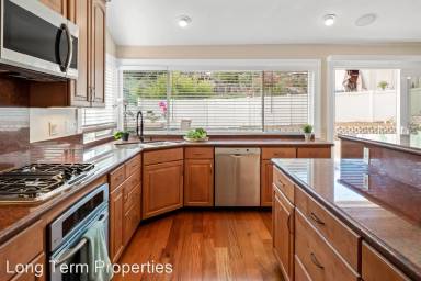 Main picture of 1827 Bailey Dr