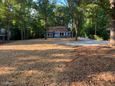 Main picture of 8124 New Town Rd