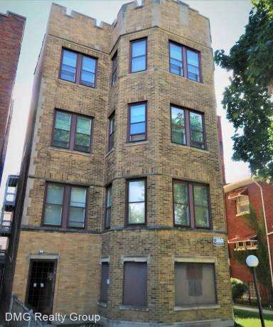 Main picture of 8033 S Saint Lawrence Ave