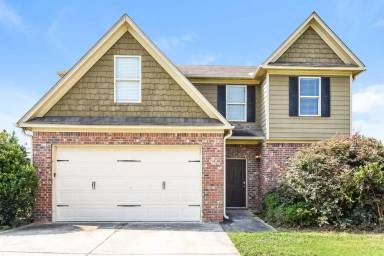 Main picture of 63 Hamilton Blvd NW