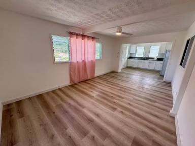 Main picture of 1727 Mahani Loop