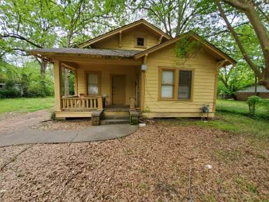 Main picture of 1511 Camille St