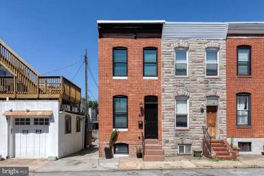 Main picture of 734 S Robinson St