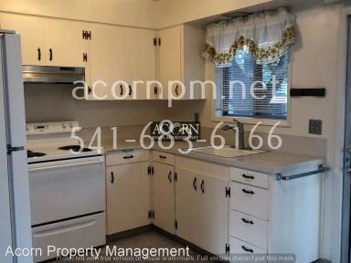 Main picture of 4841 SE 67th Ave