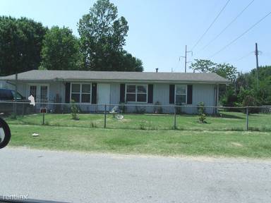 Main picture of 2650 W Brower St