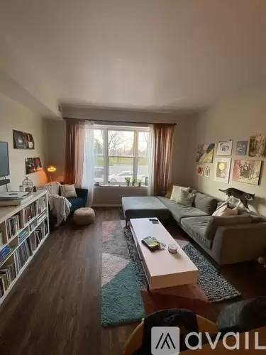 Main picture of 1457 W Lawrence Ave