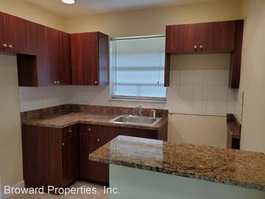 Main picture of 7312 NW 38th St