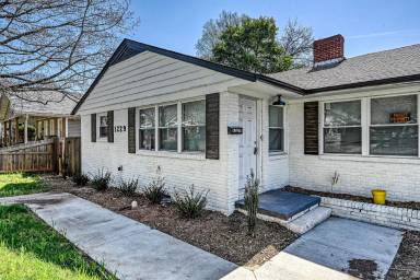 Main picture of 1229 Effingham Rd