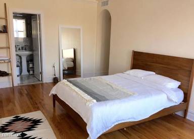 Main picture of 166 2nd Ave Apartments