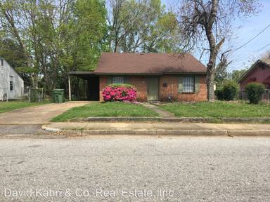 Main picture of 2642 Rutland St