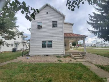 Main picture of 403 E Main St