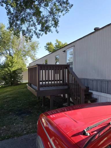 Main picture of 423 Golden Acres Dr