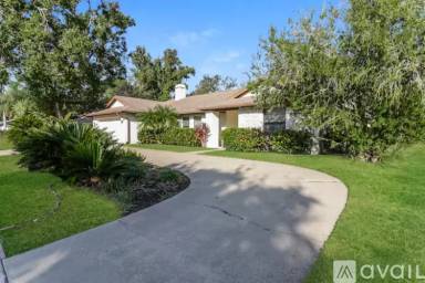 Main picture of 416 Shore Dr E