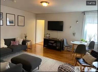 Main picture of 489 E Broadway