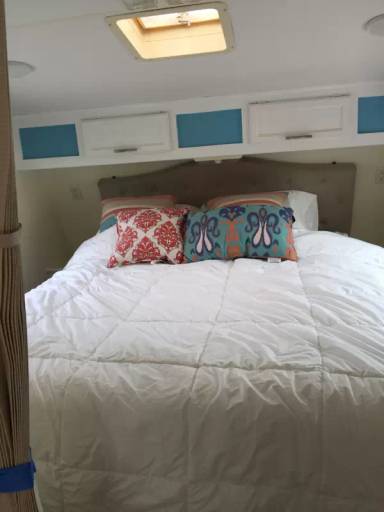 Main picture of 564 Honolulu Ave