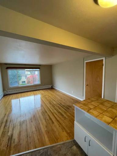 Main picture of 3900-3906 39th Ave S