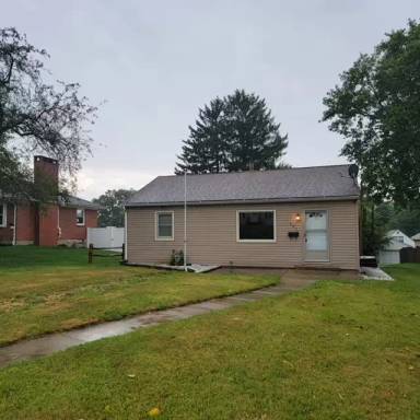 Main picture of 583 Beacon Rd