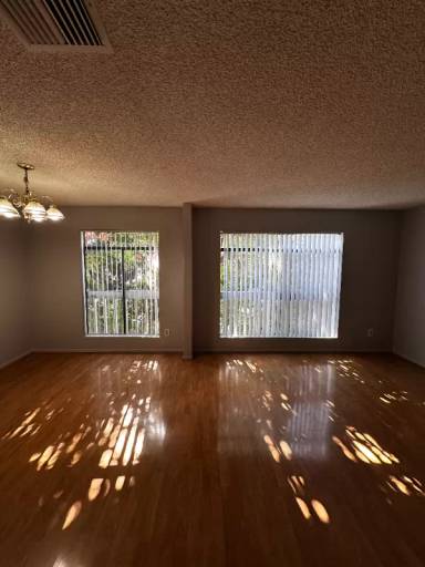 Main picture of 712 Porter St