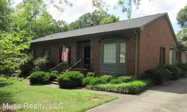 Main picture of 809 Sumter Ave