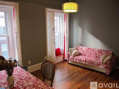 Main picture of 729 S 12th St