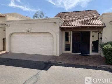 Main picture of 2647 N Miller Rd
