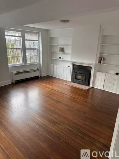 Main picture of 15 Purchase St